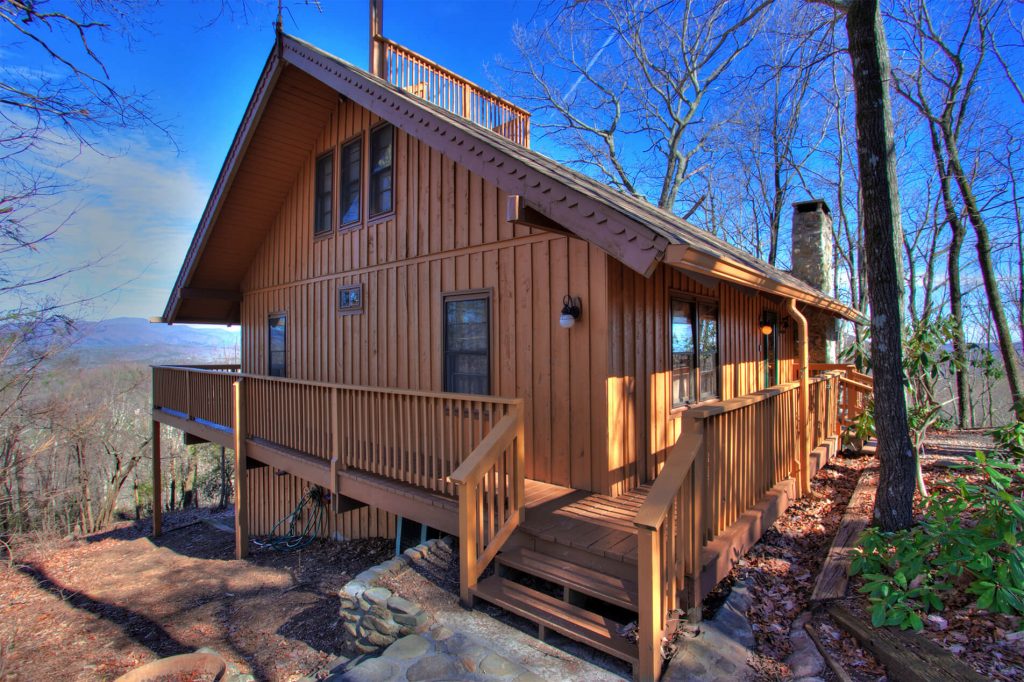 Vacation Cabins in Helen 